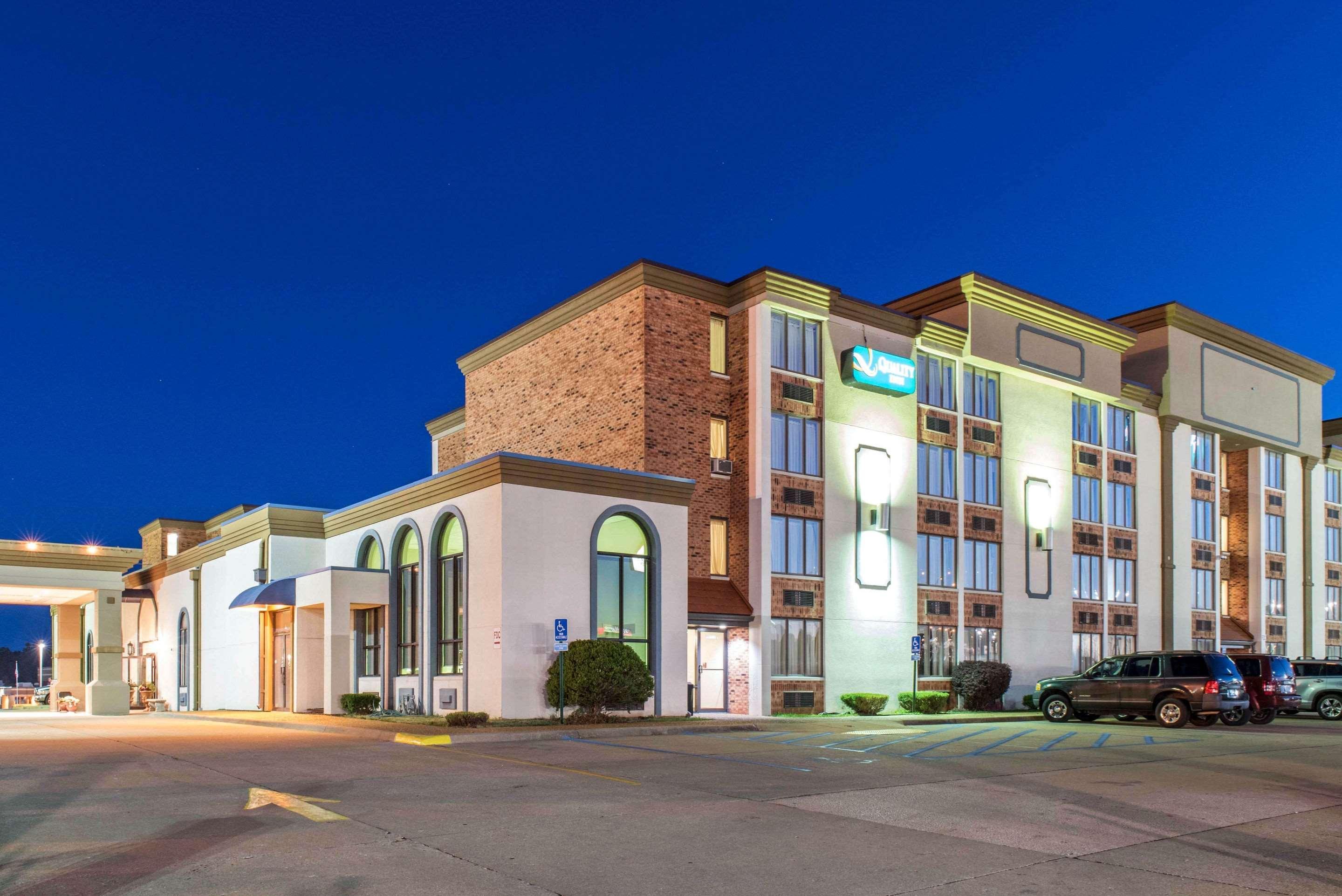 Quality Inn Festus Εξωτερικό φωτογραφία