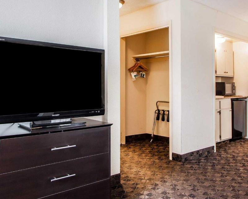 Quality Inn Festus Εξωτερικό φωτογραφία
