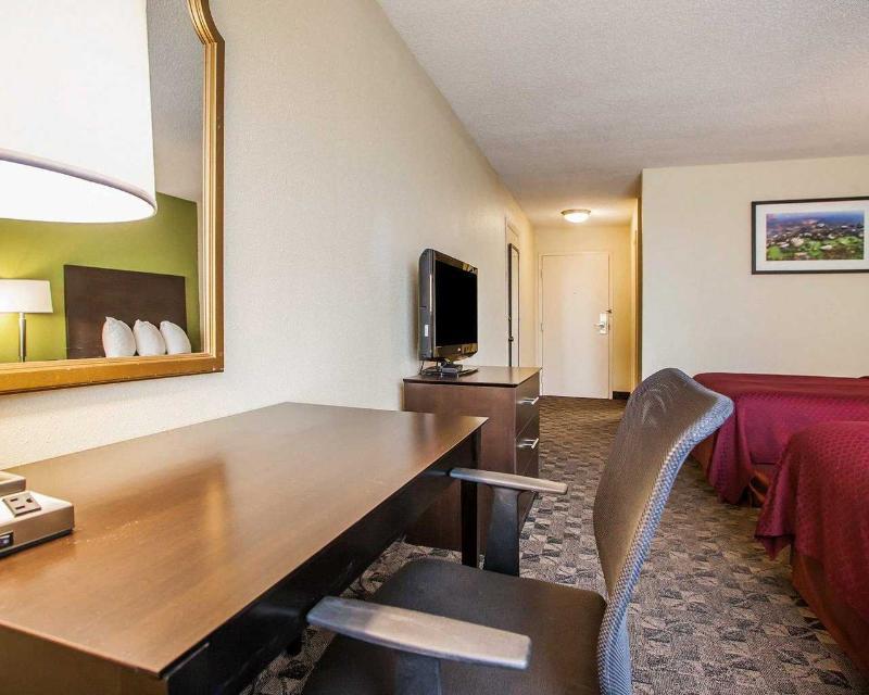Quality Inn Festus Εξωτερικό φωτογραφία